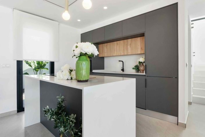 Image No.7-3 Bed Apartment for sale