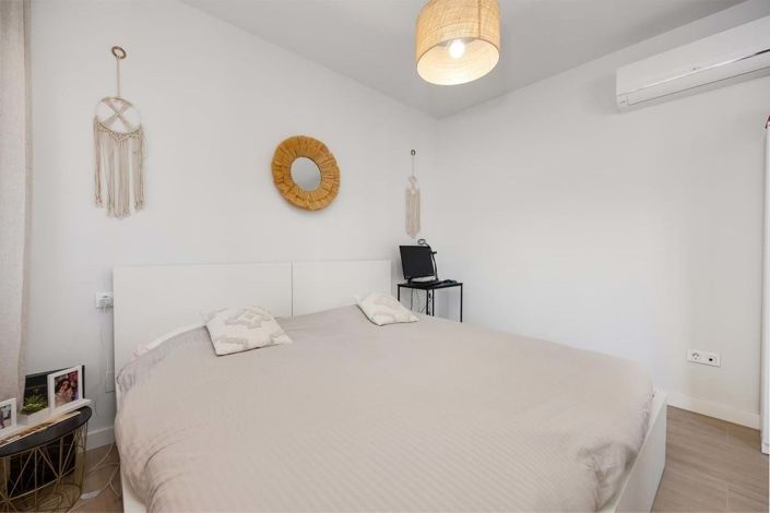 Image No.23-2 Bed Apartment for sale