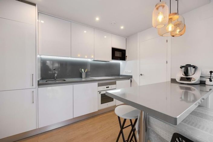 Image No.8-2 Bed Apartment for sale