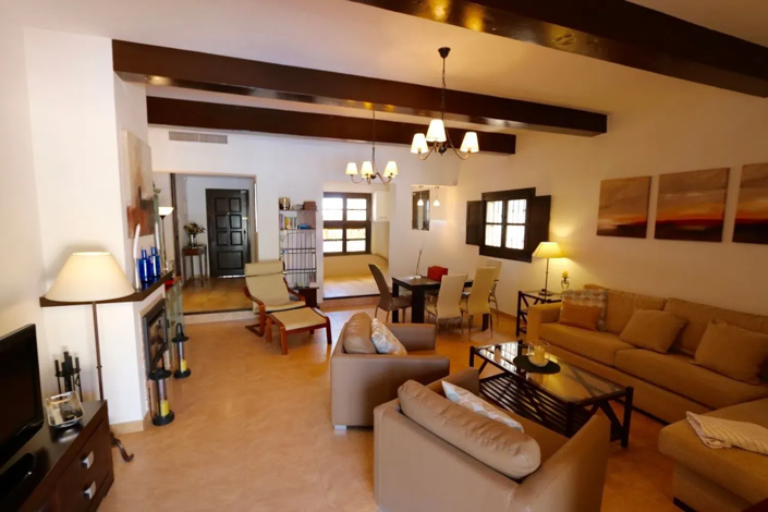 Image No.29-4 Bed Apartment for sale