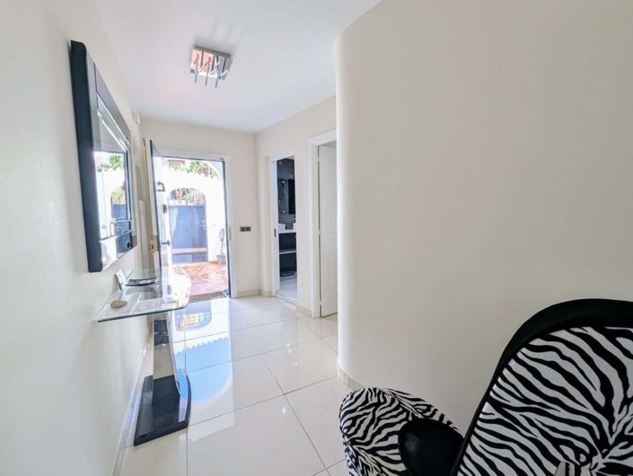 Image No.18-2 Bed Apartment for sale