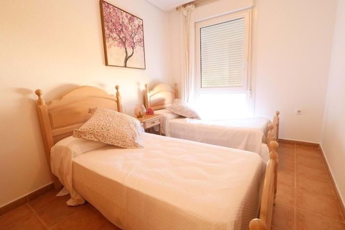 Image No.12-3 Bed Townhouse for sale