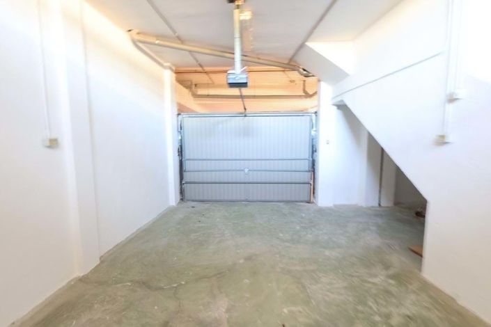 Image No.29-3 Bed Townhouse for sale