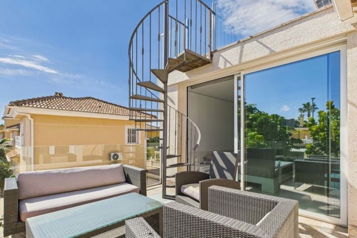 Image No.51-4 Bed Villa for sale