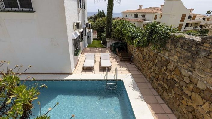 Image No.20-2 Bed Apartment for sale