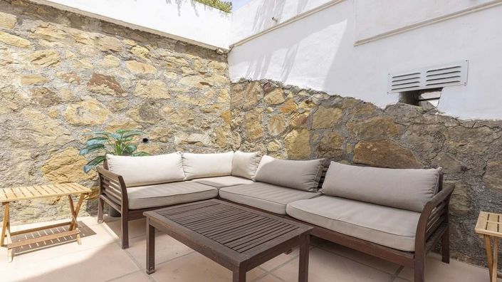 Image No.33-2 Bed Apartment for sale