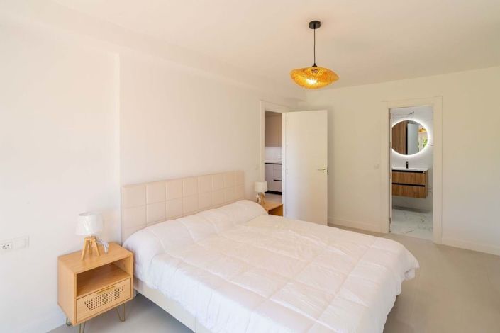 Image No.12-3 Bed Apartment for sale