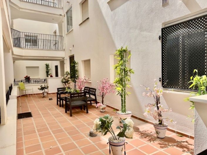 Image No.34-2 Bed Apartment for sale