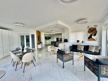 1447-637270-78d1f4f8b6655591b02d22fabb36a692d