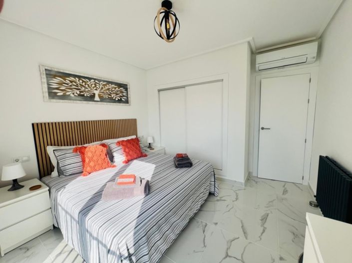 Image No.33-2 Bed Apartment for sale