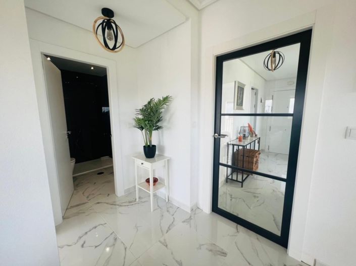 Image No.41-2 Bed Apartment for sale