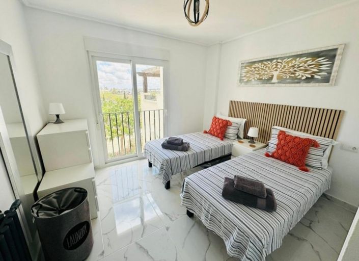 Image No.8-2 Bed Apartment for sale