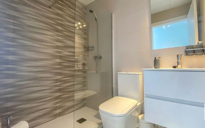 Image No.6-2 Bed Apartment for sale