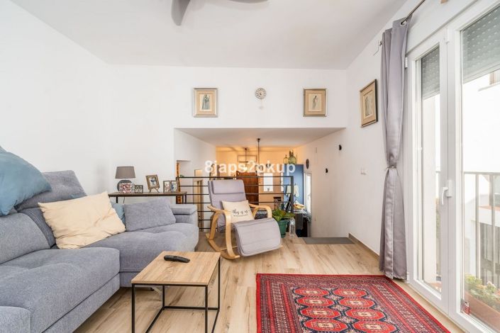 Image No.10-2 Bed Townhouse for sale