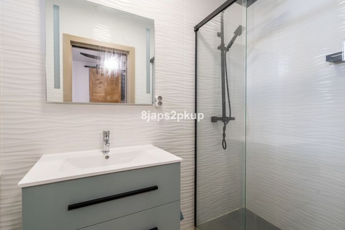 Image No.12-2 Bed Townhouse for sale