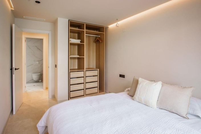 Image No.10-3 Bed Penthouse for sale