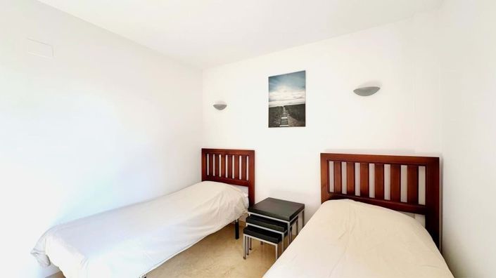 Image No.17-2 Bed Apartment for sale