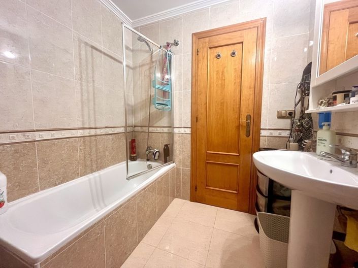 Image No.19-2 Bed Apartment for sale