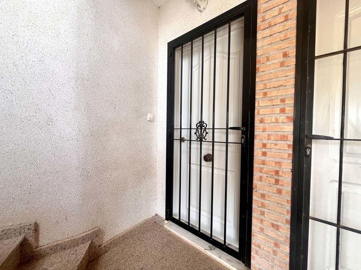 Image No.23-2 Bed Apartment for sale