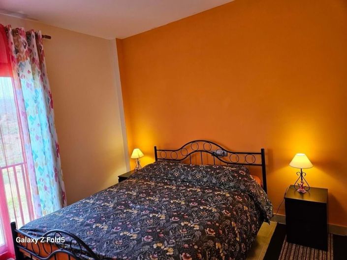 Image No.10-3 Bed Apartment for sale