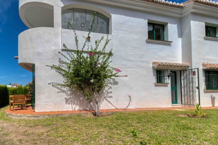 Image No.24-3 Bed Semi-Detached for sale