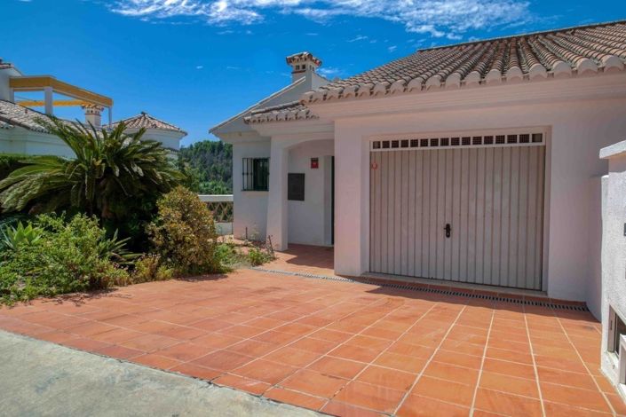 Image No.36-3 Bed Semi-Detached for sale