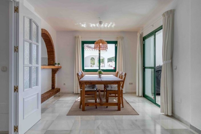 Image No.41-3 Bed Semi-Detached for sale