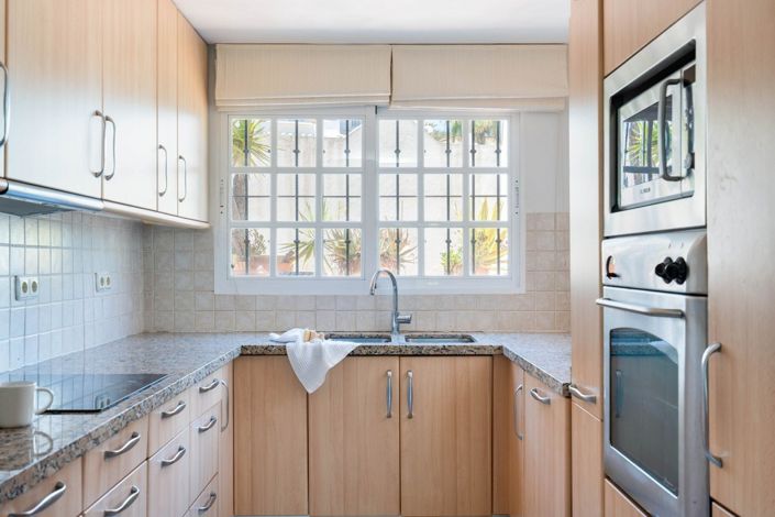 Image No.9-4 Bed Townhouse for sale