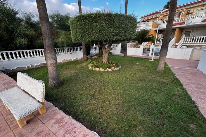 Image No.11-4 Bed Semi-Detached for sale