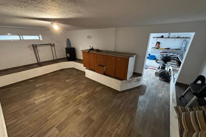 Image No.21-4 Bed Semi-Detached for sale