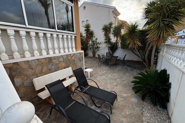 Image No.29-4 Bed Semi-Detached for sale