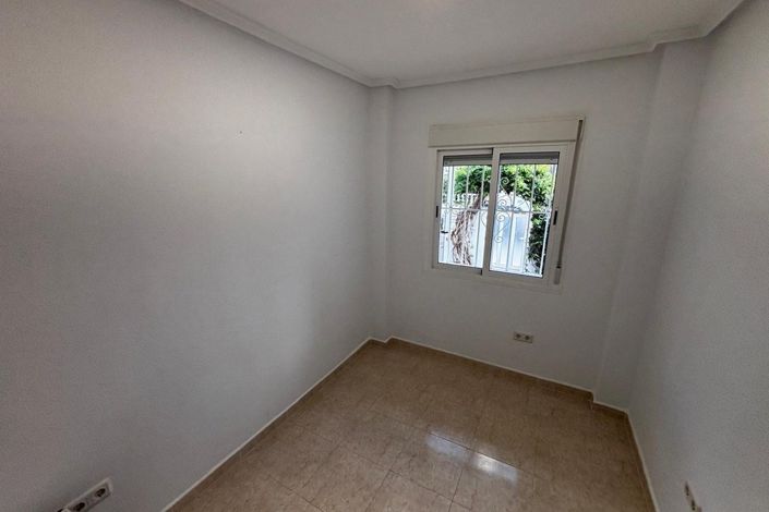 Image No.31-4 Bed Semi-Detached for sale