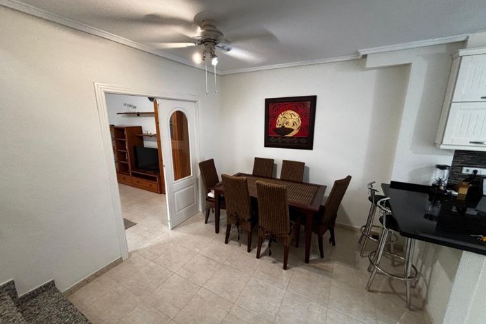 Image No.7-4 Bed Semi-Detached for sale