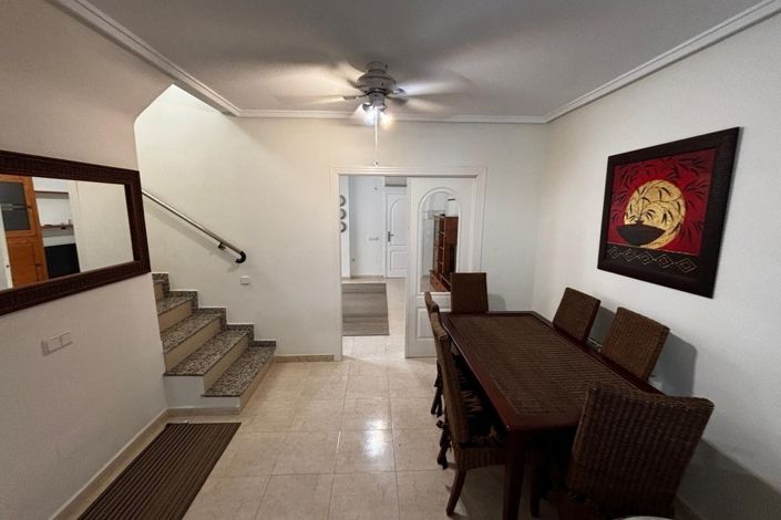 Image No.8-4 Bed Semi-Detached for sale