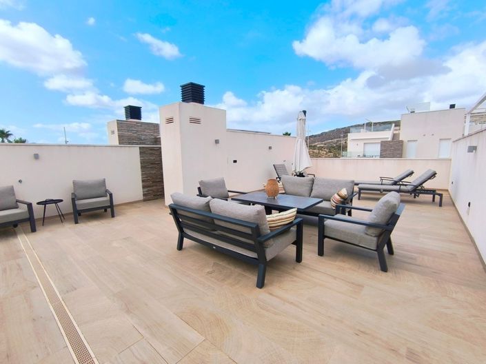 Image No.19-2 Bed Apartment for sale