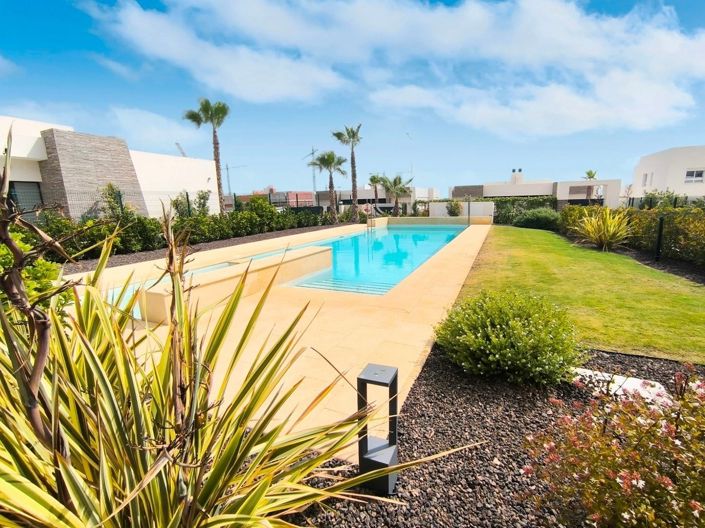 Image No.26-2 Bed Apartment for sale