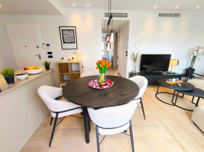 Image No.8-2 Bed Apartment for sale