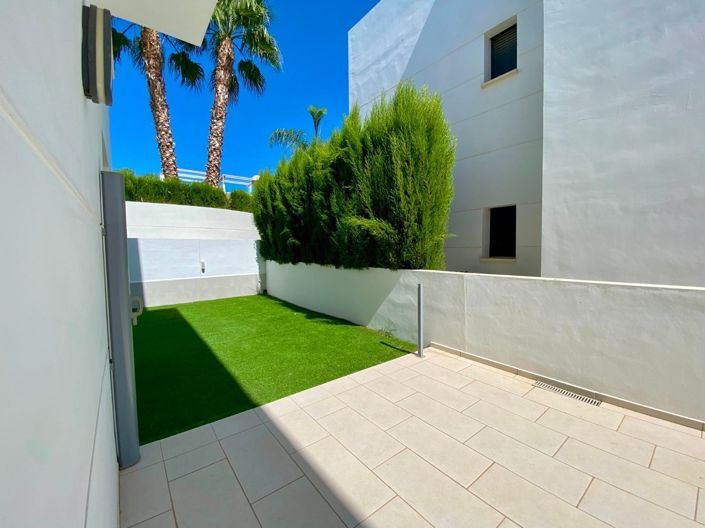 Image No.29-3 Bed Villa for sale