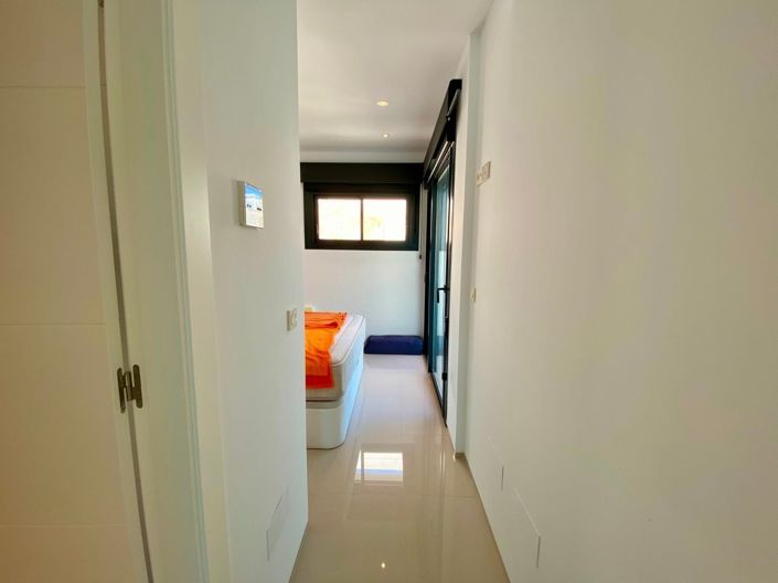 Image No.48-3 Bed Villa for sale