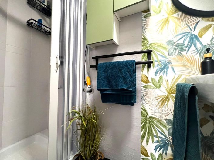 Image No.16-2 Bed Townhouse for sale