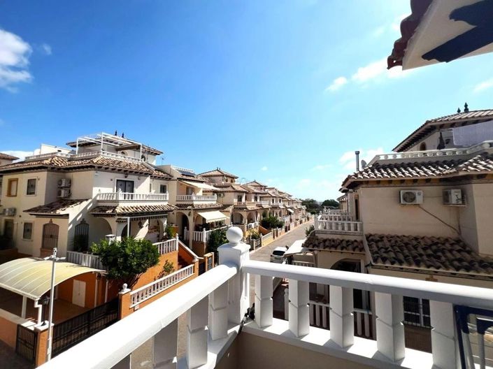 Image No.22-2 Bed Townhouse for sale