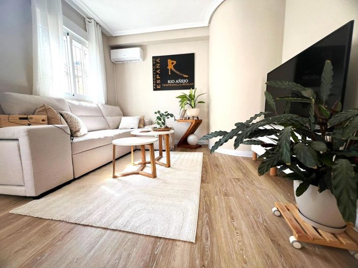 Image No.4-2 Bed Townhouse for sale