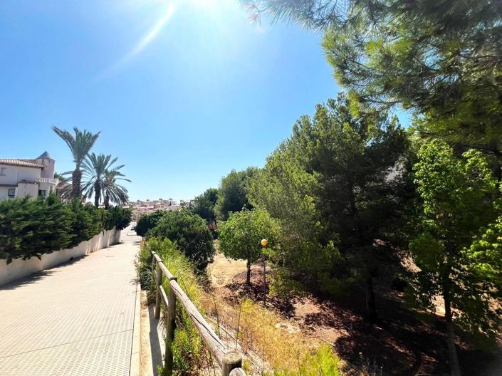 Image No.41-2 Bed Townhouse for sale