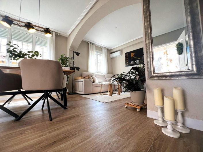 Image No.6-2 Bed Townhouse for sale