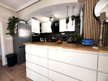 1447-637967-78d1f4f8b6655591b02d22fabb36a692d