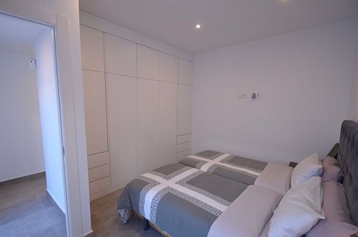 Image No.13-2 Bed Villa for sale