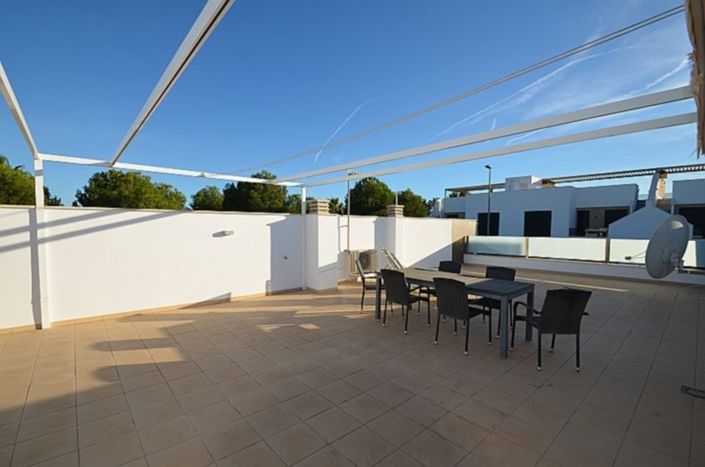 Image No.20-2 Bed Villa for sale