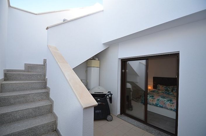 Image No.22-2 Bed Villa for sale