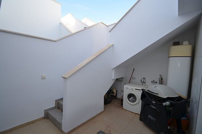 Image No.23-2 Bed Villa for sale