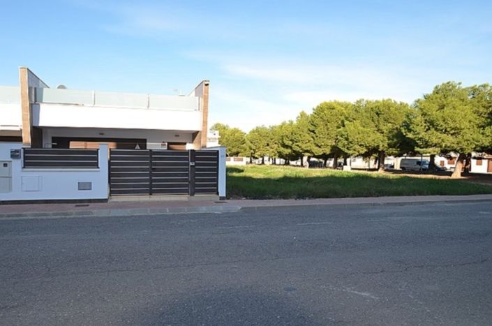 Image No.25-2 Bed Villa for sale